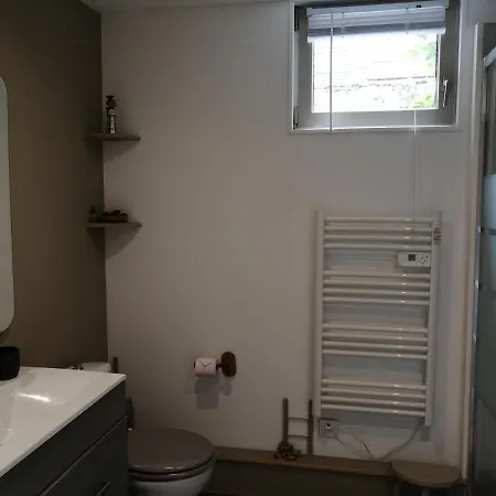 Les Grenouilles Lägenhet *