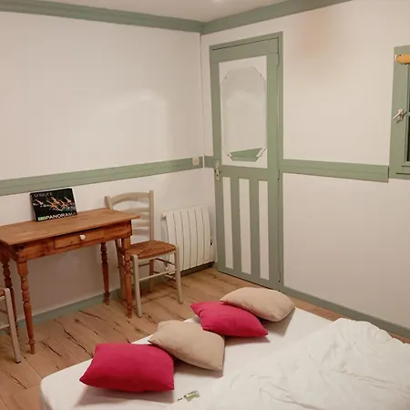 Les Grenouilles Apartment